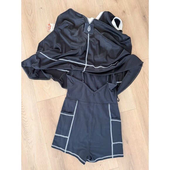 NWT Free People Movement Walk Out One Piece Romper Black Size Small - Picture 6 of 9